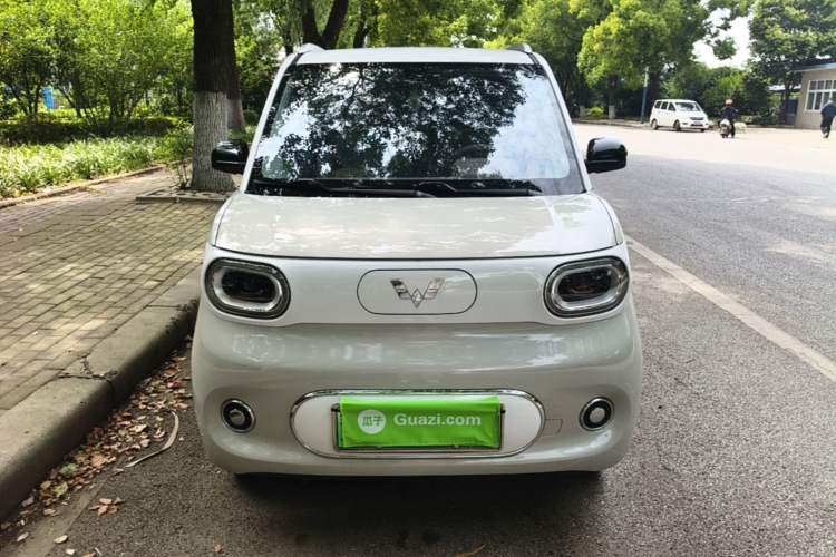 Used Wuling Hongguang MINIEV 2024 3rd Generation 215km Advanced Version Front