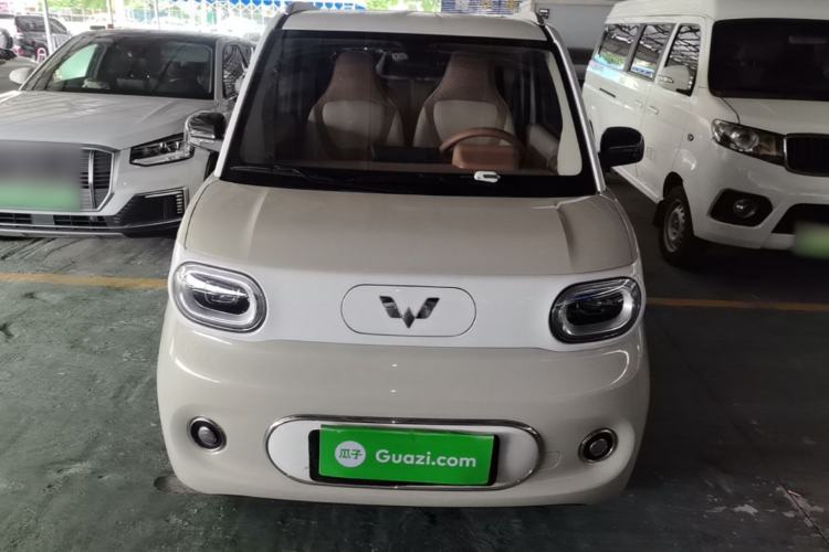 Used Wuling Hongguang MINIEV 2024 3rd Generation 215km Advanced Version Front