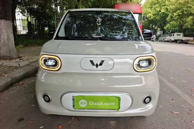 Used Wuling Hongguang MINIEV 2024 3rd Generation 215km Youth Edition Front