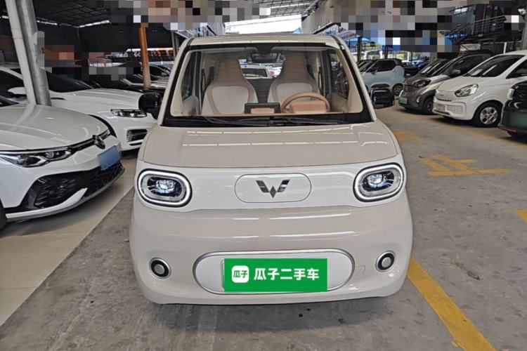 Used Wuling Hongguang MINIEV 2024 3rd Generation 215km Youth Edition Front