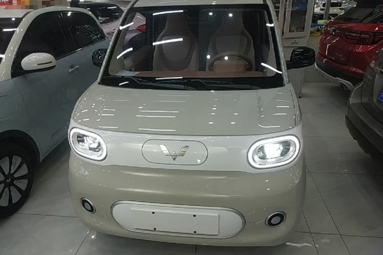 Used Wuling Hongguang MINIEV 2024 3rd Generation 215km Youth Edition Front