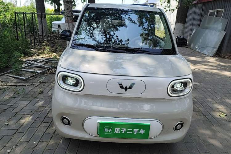 Used Wuling Hongguang MINIEV 2024 3rd Generation 215km Youth Edition Front