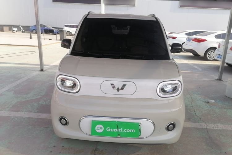 Used Wuling Hongguang MINIEV 2024 3rd Generation 215km Advanced Version Front