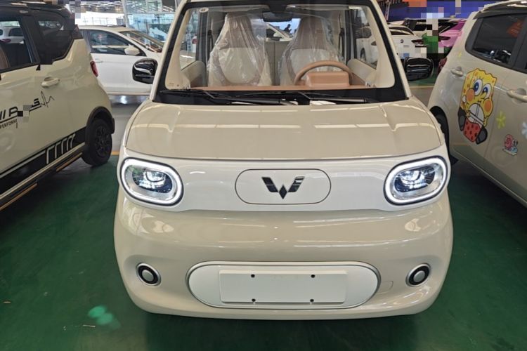 Used Wuling Hongguang MINIEV 2024 3rd Generation 215km Youth Edition Front