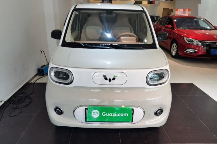 Used Wuling Hongguang MINIEV 2024 3rd Generation 215km Advanced Version Front