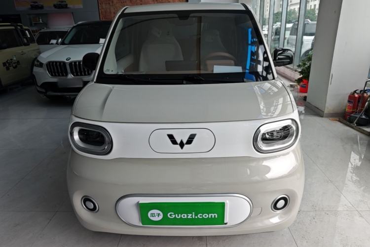 Used Wuling Hongguang MINIEV 2024 3rd Generation 215km Youth Edition Front