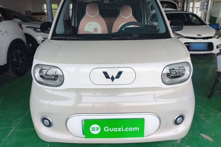 Used Wuling Hongguang MINIEV 2024 3rd Generation 215km Youth Edition Front