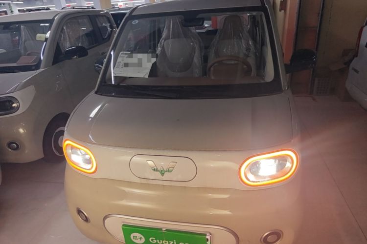 Used Wuling Hongguang MINIEV 2024 3rd Generation 215km Youth Edition Front