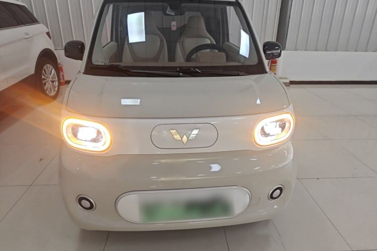 Used Wuling Hongguang MINIEV 2024 3rd Generation 215km Youth Edition Front