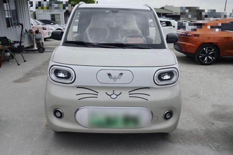 Used Wuling Hongguang MINIEV 2024 3rd Generation 215km Advanced Version Front