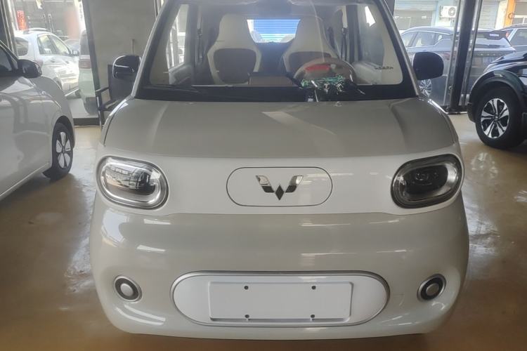 Used Wuling Hongguang MINIEV 2024 3rd Generation 215km Youth Edition Front