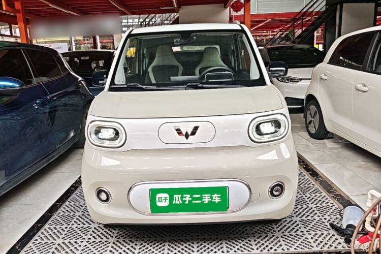 Used Wuling Hongguang MINIEV 2024 3rd Generation 215km Advanced Version Front