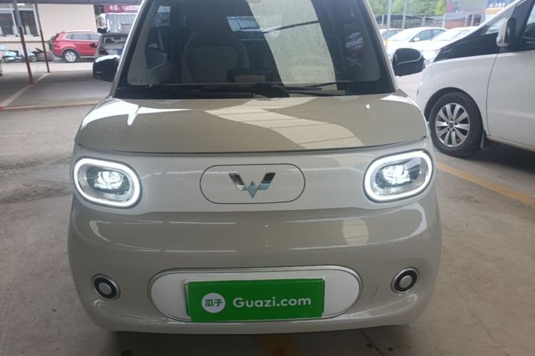 Used Wuling Hongguang MINIEV 2024 3rd Generation 215km Advanced Version Front