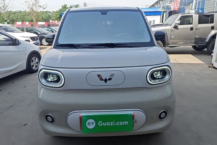 Used Wuling Hongguang MINIEV 2024 3rd Generation 215km Youth Edition Front