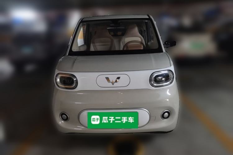 Used Wuling Hongguang MINIEV 2024 3rd Generation 215km Youth Edition Front