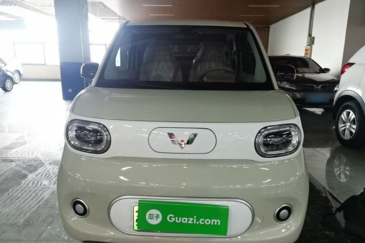 Used Wuling Hongguang MINIEV 2024 3rd Generation 215km Youth Edition Front