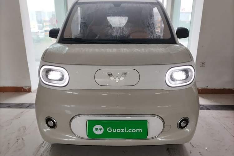 Used Wuling Hongguang MINIEV 2024 3rd Generation 215km Youth Edition Front