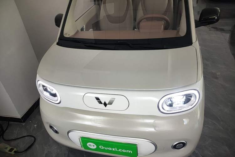 Used Wuling Hongguang MINIEV 2024 3rd Generation 215km Youth Edition Front