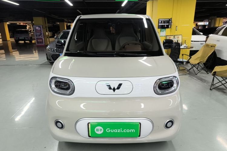 Used Wuling Hongguang MINIEV 2024 3rd Generation 215km Youth Edition Front