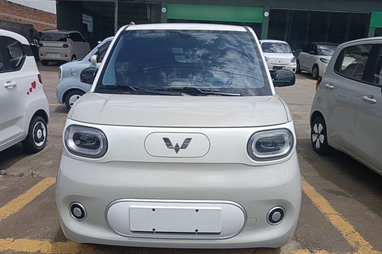 Used Wuling Hongguang MINIEV 2024 3rd Generation 215km Youth Edition Front