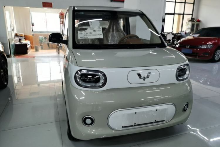 Used Wuling Hongguang MINIEV 2024 3rd Generation 215km Youth Edition Front