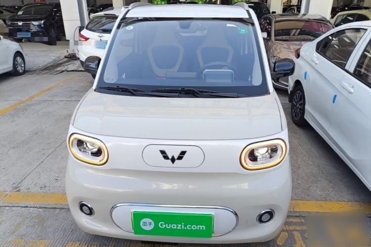 Used Wuling Hongguang MINIEV 2024 3rd Generation 215km Advanced Version Front