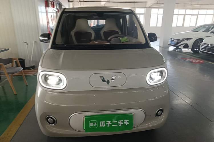 Used Wuling Hongguang MINIEV 2024 3rd Generation 215km Youth Edition Front