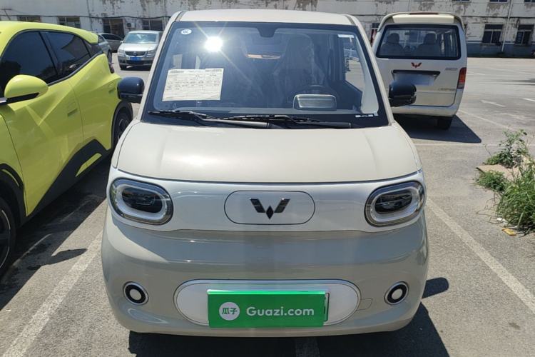 Used Wuling Hongguang MINIEV 2024 3rd Generation 215km Youth Edition Front