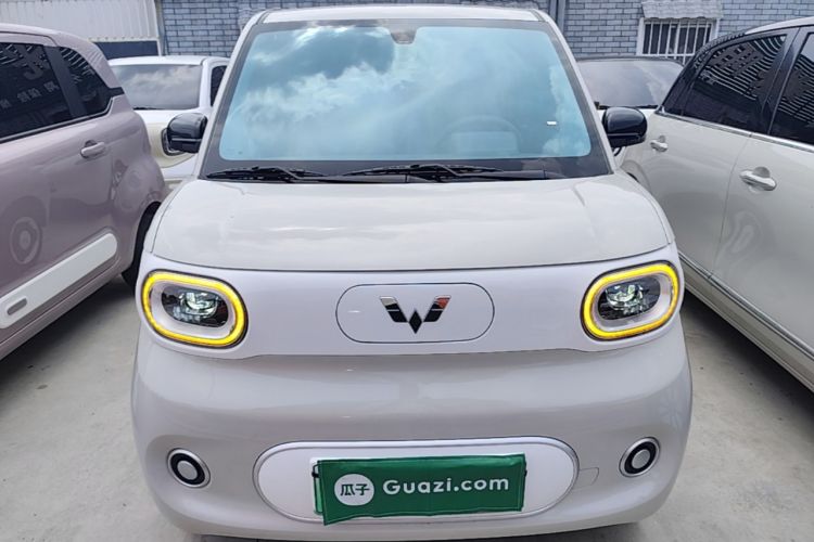 Used Wuling Hongguang MINIEV 2024 3rd Generation 215km Youth Edition Front