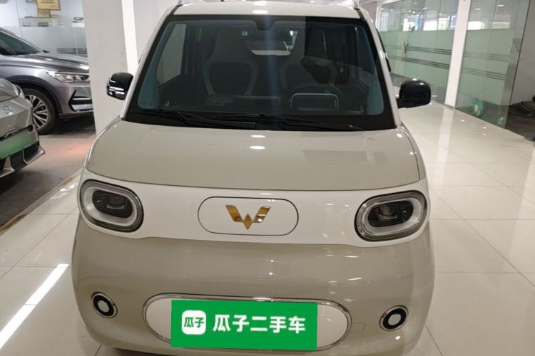Used Wuling Hongguang MINIEV 2024 3rd Generation 215km Advanced Version Front