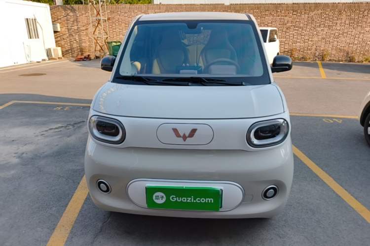 Used Wuling Hongguang MINIEV 2024 3rd Generation 215km Youth Edition Front