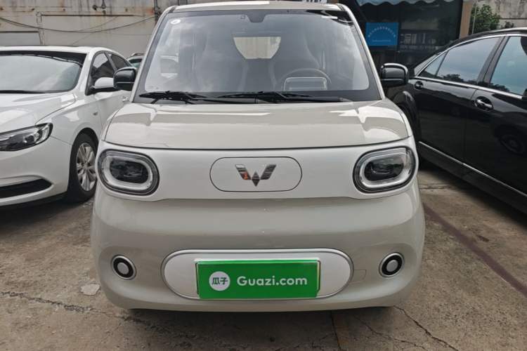 Used Wuling Hongguang MINIEV 2024 3rd Generation 215km Youth Edition Front