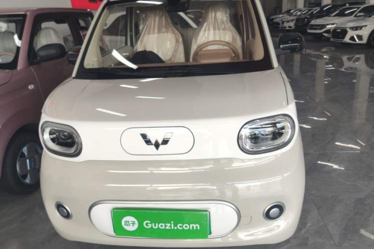 Used Wuling Hongguang MINIEV 2024 3rd Generation 215km Youth Edition Front