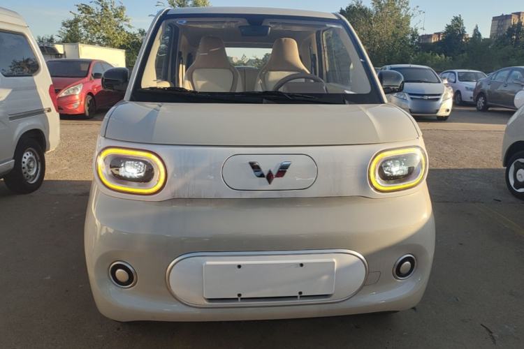 Used Wuling Hongguang MINIEV 2024 3rd Generation 215km Youth Edition Front