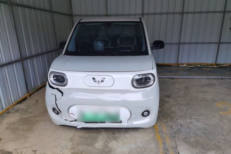 Used Wuling Hongguang MINIEV 2024 3rd Generation 215km Youth Edition Front