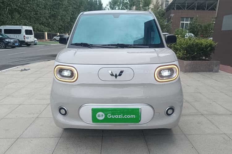 Used Wuling Hongguang MINIEV 2024 3rd Generation 215km Youth Edition Front