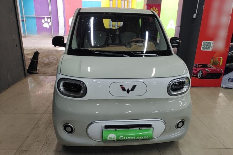 Used Wuling Hongguang MINIEV 2024 3rd Generation 215km Youth Edition Front