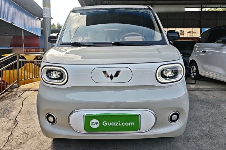 Used Wuling Hongguang MINIEV 2024 3rd Generation 215km Youth Edition Front