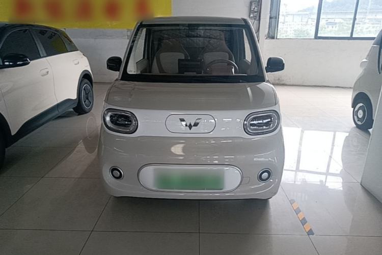 Used Wuling Hongguang MINIEV 2024 3rd Generation 215km Youth Edition Front