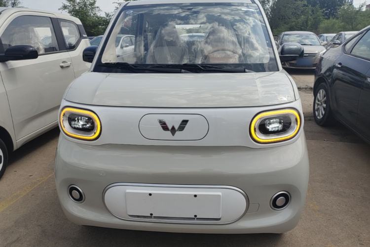 Used Wuling Hongguang MINIEV 2024 3rd Generation 215km Youth Edition Front