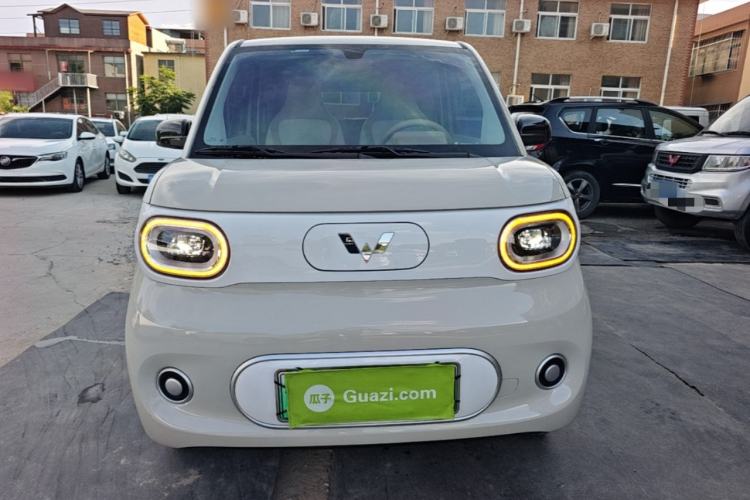 Used Wuling Hongguang MINIEV 2024 3rd Generation 215km Youth Edition Front
