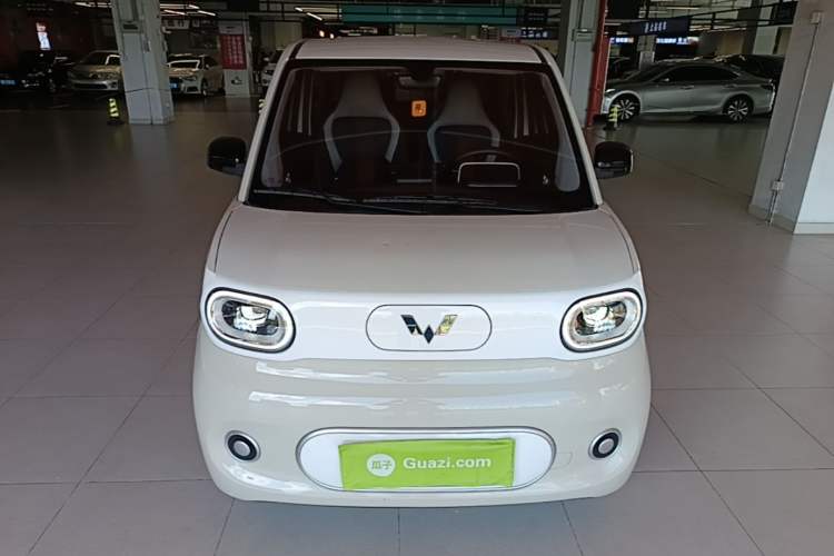 Used Wuling Hongguang MINIEV 2024 3rd Generation 215km Youth Edition Front