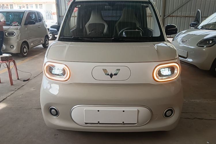 Used Wuling Hongguang MINIEV 2024 3rd Generation 215km Youth Edition Front