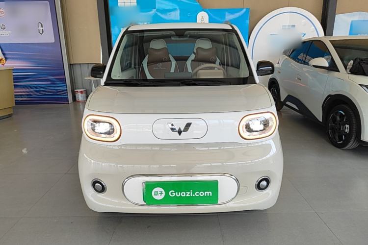 Used Wuling Hongguang MINIEV 2024 3rd Generation 215km Advanced Version Front
