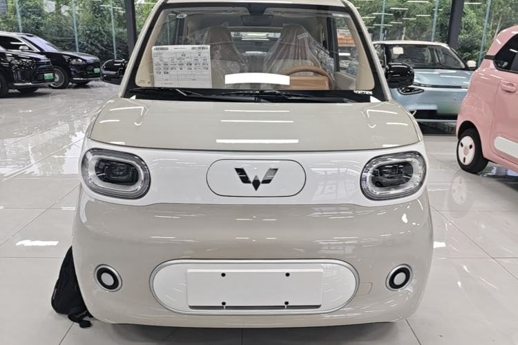 Used Wuling Hongguang MINIEV 2024 3rd Generation 215km Youth Edition Front