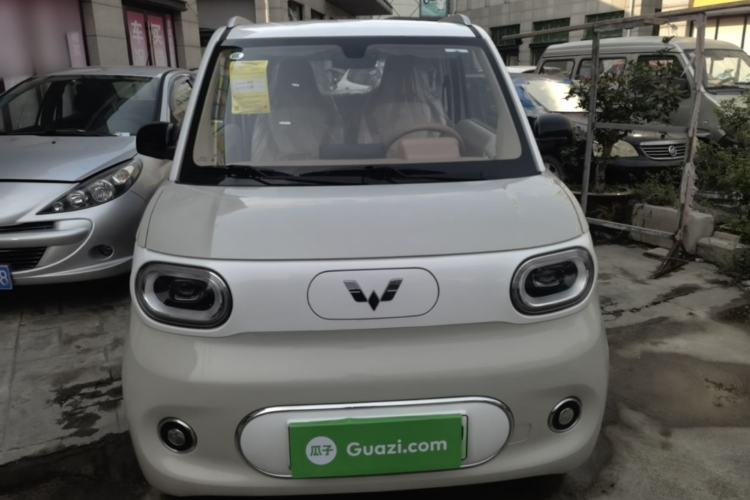 Used Wuling Hongguang MINIEV 2024 3rd Generation 215km Advanced Version Front