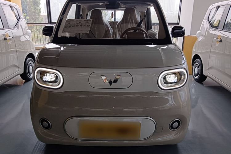 Used Wuling Hongguang MINIEV 2024 3rd Generation 215km Youth Edition Front