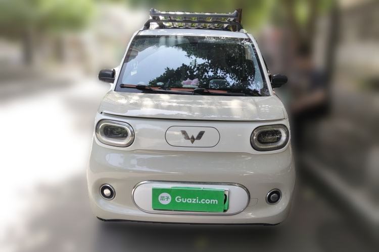 Used Wuling Hongguang MINIEV 2024 3rd Generation 215km Advanced Version Front