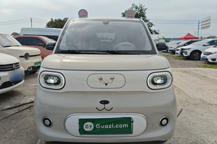 Used Wuling Hongguang MINIEV 2024 3rd Generation 215km Youth Edition Front