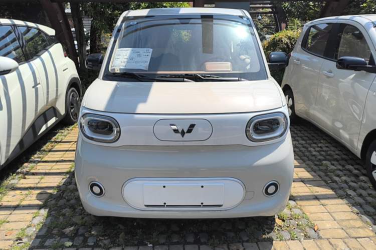 Used Wuling Hongguang MINIEV 2024 3rd Generation 215km Youth Edition Front
